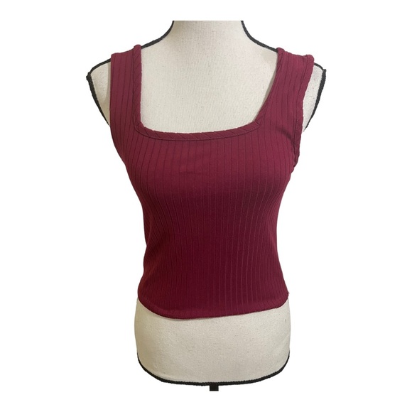 Olivia Rae womens ribbed style square neckline crop tank top Size Small Wine red - Picture 2 of 9
